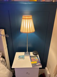 2 no. bedside lamps