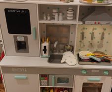 Kids wooden toy kitchen