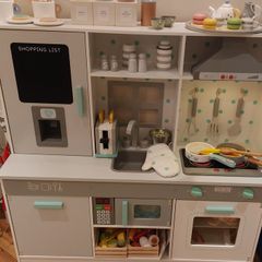 Kids wooden toy kitchen