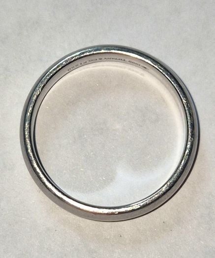 A rare original, 1999 Tiffany & Co. PT950. Man's Platinum ring. A 1999 1st edition.