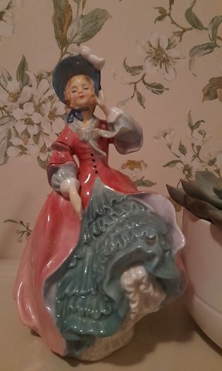 Royal Doulton figurine