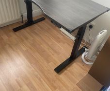 electric stand up desk