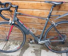 Giant Defy Road Bike