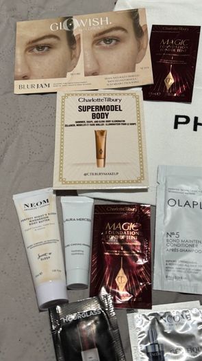 Luxury sample / travel size new