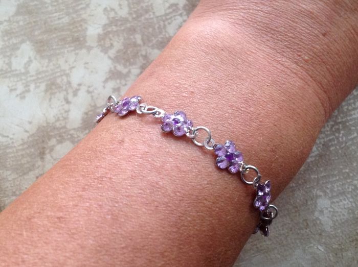 Pretty Vintage Flower  Bracelet