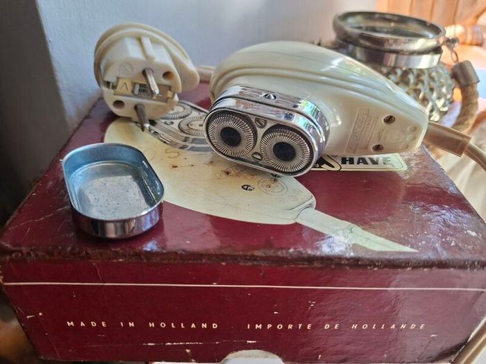 Vintage shaver