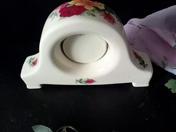 Desk or Mantle Clock Cottage Roses
