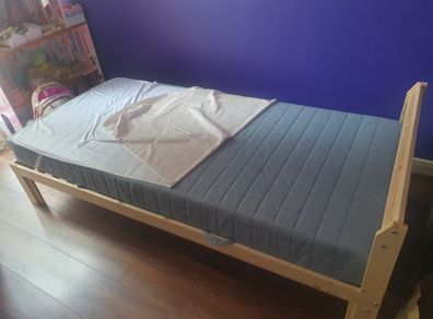 Beautiful single IKEA bed frame like new condition