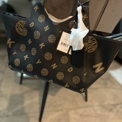 Dkny