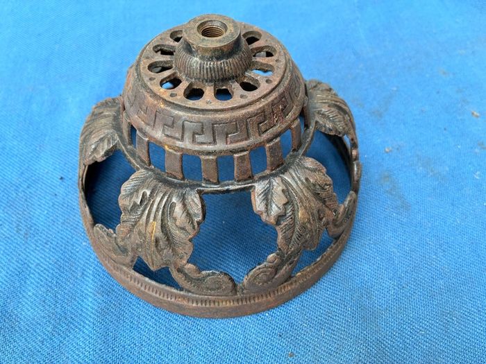 Very decorative cast iron oil lamp globe holder
