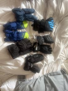 Kids ski gloves ages 5-8