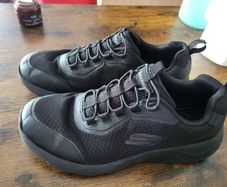 skechers size uk 42 27cm