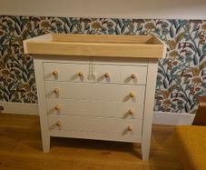 The dresser and changing unit