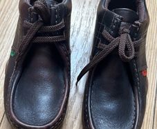 Kickers Fragma Lace Up Kids Shoes brown size 33