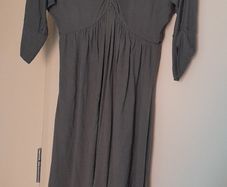 Dress in grey