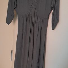 Dress in grey