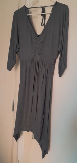 Dress in grey