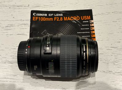 Canon EF100mm F2.8 USM Macro lens