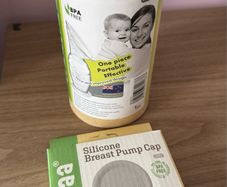 Haakaa Silicone Breast Pump 100 + Haakaa Silicone Breast Pump Cap - Fits all Pumps
