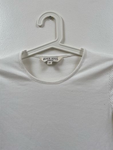 Flare sleeve ribbed top
