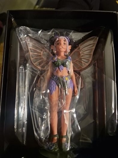 Melanie Martinez CRYBABYS Trilogy Figurine