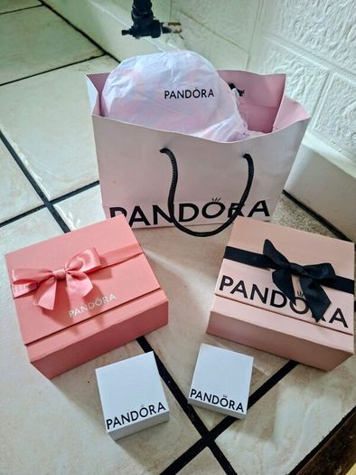 Pandora gift boxes