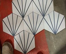 4.4m2 segment Blue pattern tiles 23.2x 26.7