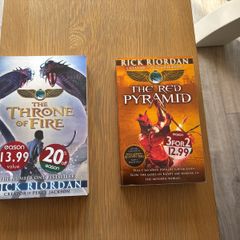 The Kane Chronicles Book 1 and 2 Rick Riordan Paperback