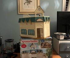 Vintage Sylvanian Families Berry Grove School (Boxed)