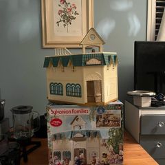Vintage Sylvanian Families Berry Grove School (Boxed)