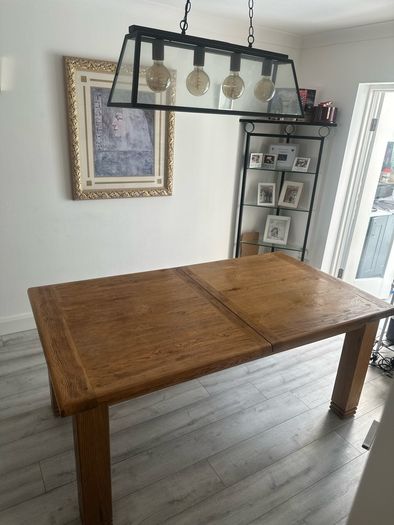 Solid Oak Extendable Table