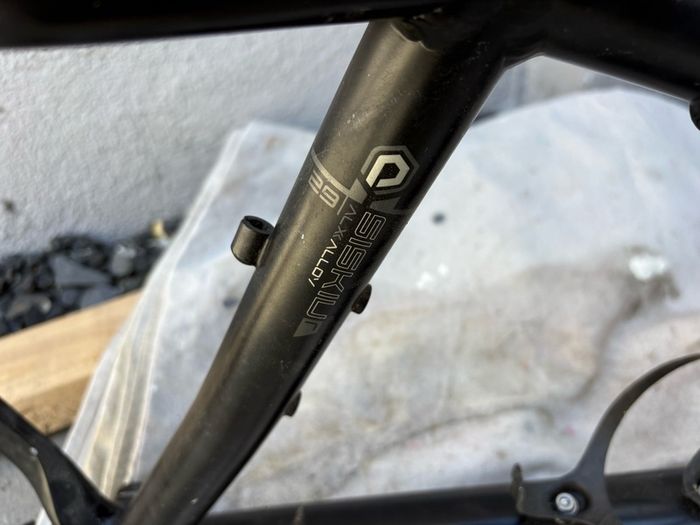 Polygon Siskiu bike frame