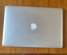 MacBook Pro 2013 15" Retina 256GB 2.4 GHz processor i7
