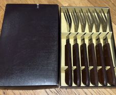 Vintage Boxed Set Of 6 X Teak Handled Forks.