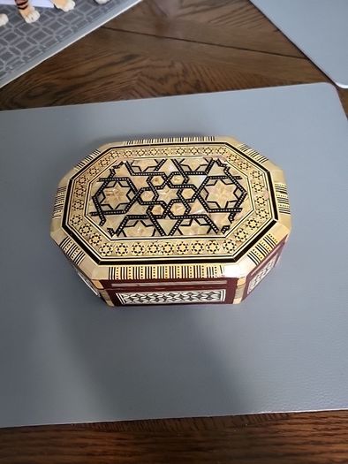Trinket/jewellery box