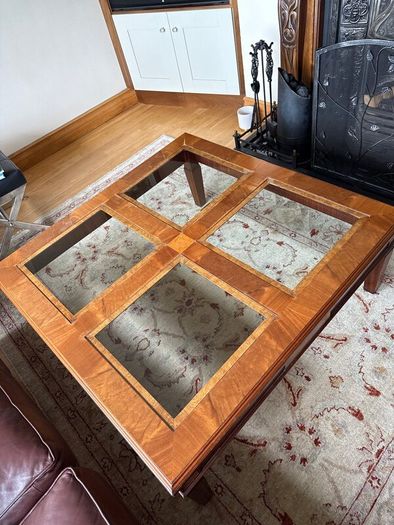 Mahogany Grandeur coffee table