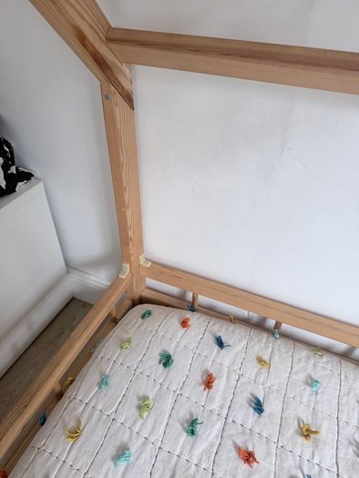 Wooden house-style single bed frame