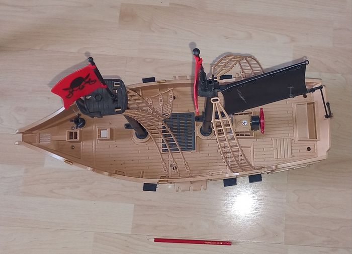 Playmobil Pirate Raiders' Ship, specifically set number 6678