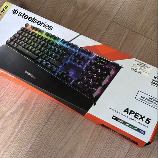 STEELSERIES Apex 5 Gaming Keyboard