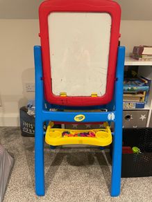 Easel
