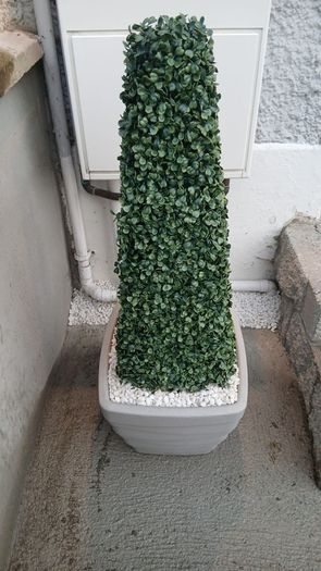 Artificial Planters