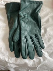 Vintage Green Leather Ladies Gloves size M