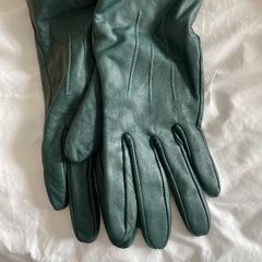 Vintage Green Leather Ladies Gloves size M