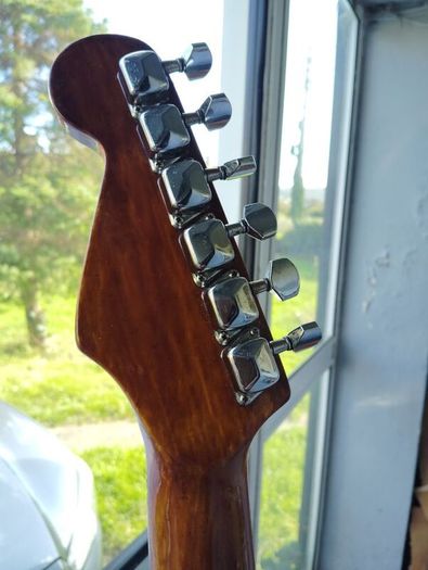 custom built strat style electric guitar