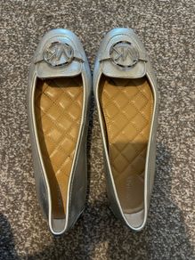 Micheal Kors ladies flat shoes