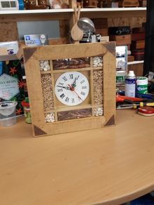 Clock kitchen