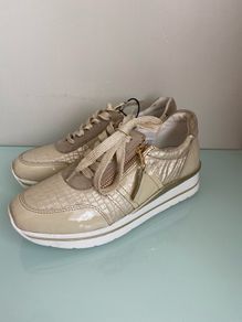 Beige Leather Shoes, size 4