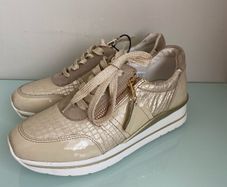Beige Leather Shoes, size 4