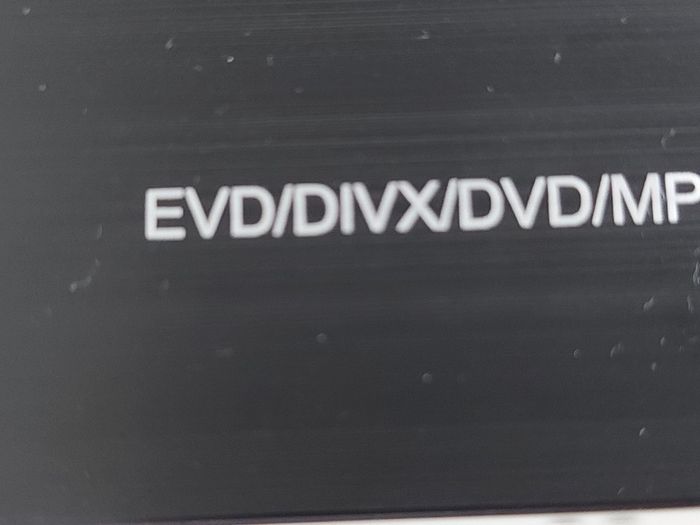 5 Portable DVD Players, all working, but no charges for them, all in very good condition