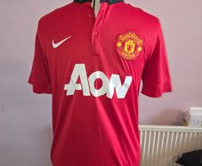 Manchester United 2013/14 Home Jersey - Medium size